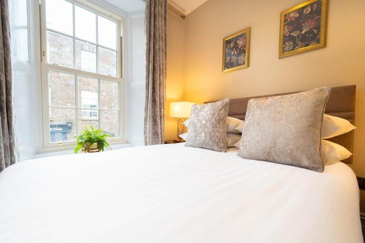 Adams Townhouse Bed & Breakfast Dingle Exterior foto